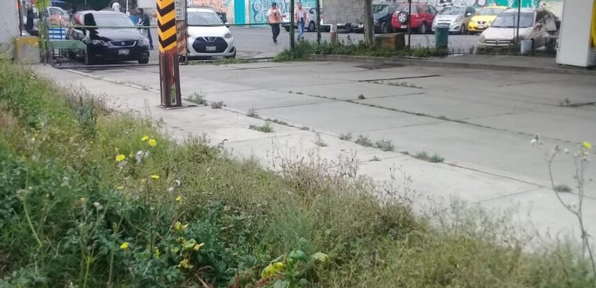 Se vende terreno, esquina cerca del Aeropuerto