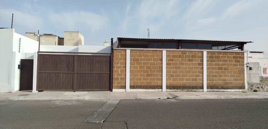 TI-134 RENTA SALON DE FIESTAS, PARA NEGOCIO. PIRAMIDES, CORREGIDORA, QRO.