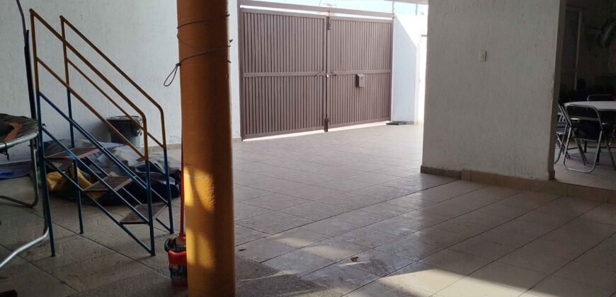 TI-134 RENTA SALON DE FIESTAS, PARA NEGOCIO. PIRAMIDES, CORREGIDORA, QRO.