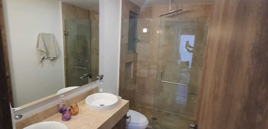 TI-133 RENTA DEPARTAMENTO AMUEBLADO TRES VISTAS JURIQUILLA.