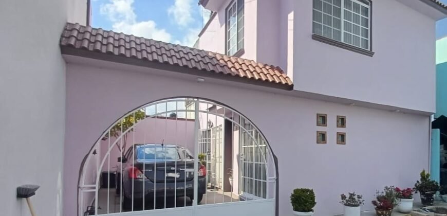 CASA EN VENTA EN SAN DIMAS $1,350,000