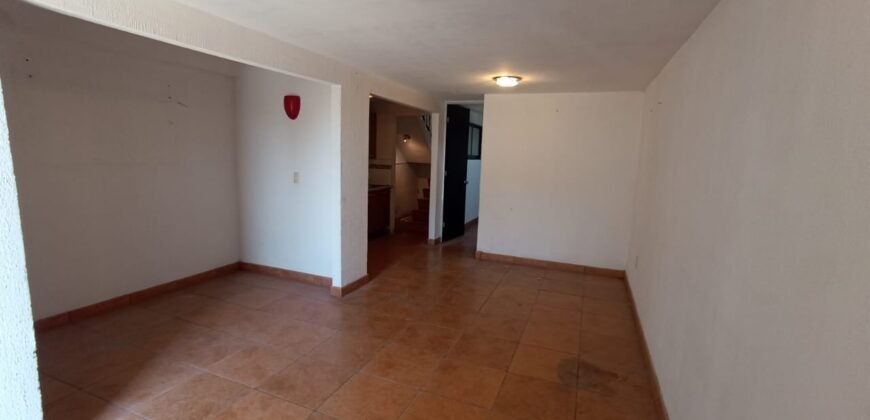 CASA EN VENTA EN JARDINES DE SANTA TERESA, CHAPULTEPEC $1,100,000