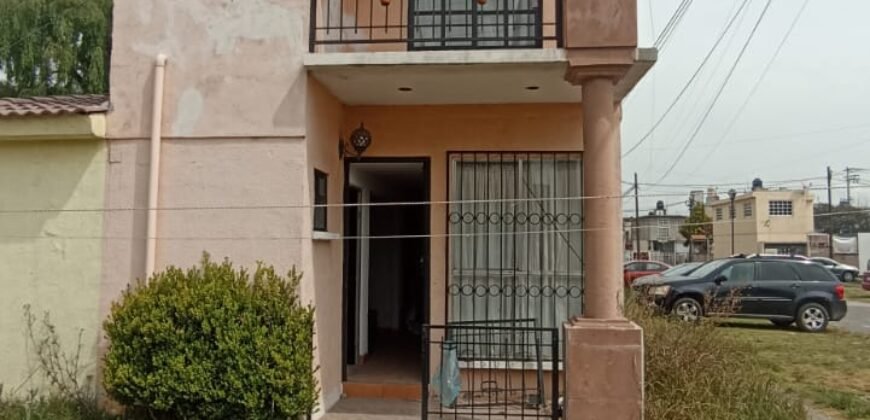 CASA EN VENTA EN JARDINES DE SANTA TERESA, CHAPULTEPEC $1,100,000