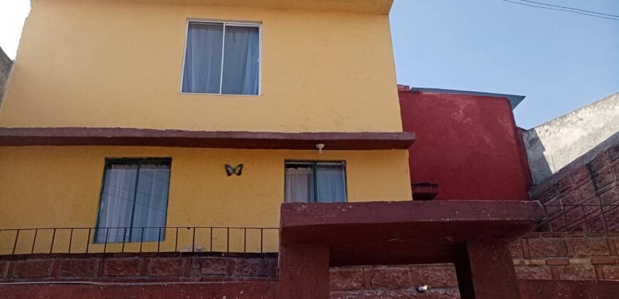 SE VENDE 2 CASAS EN UNA EN TOLUCA, MEX.