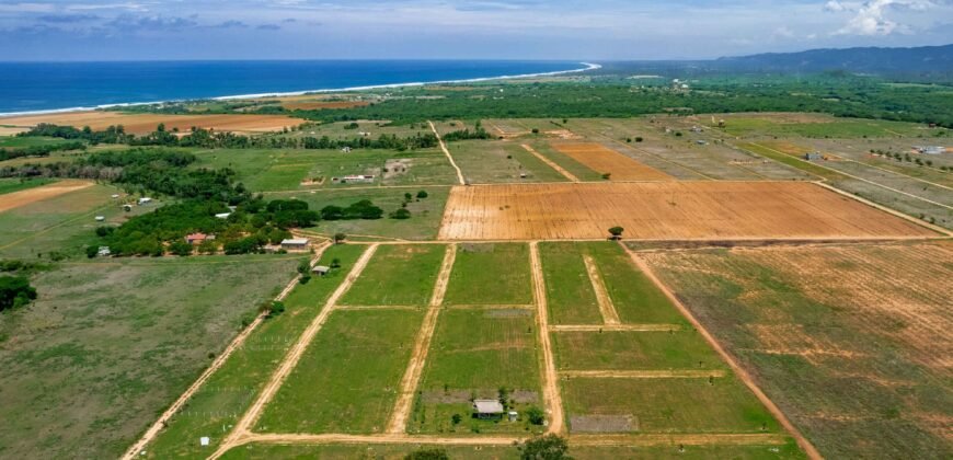 Lotes a solo 800 metros de Playa El Puertecito/ Fraccionamiento Rancho Las Palmas