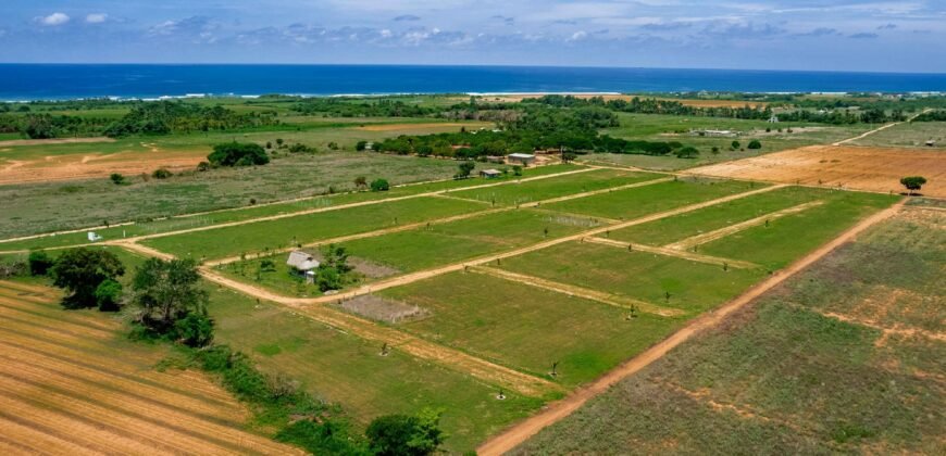 Lotes a solo 800 metros de Playa El Puertecito/ Fraccionamiento Rancho Las Palmas