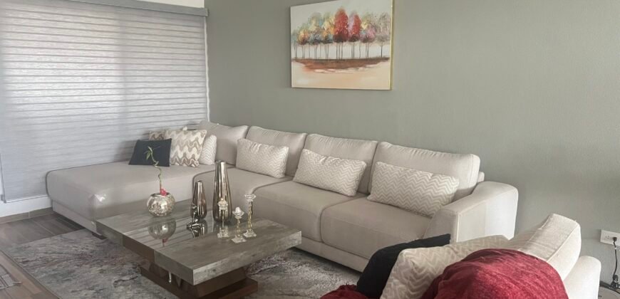 Hermosa Casa en Venta en Zibatà, Querétaro.