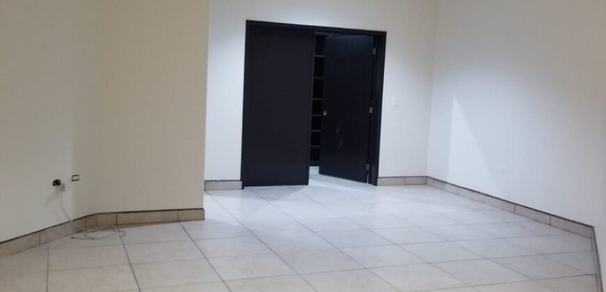 Venta de casa, excelentes condiciones y ubicación
