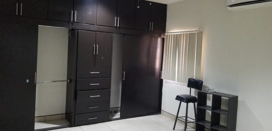 Venta de casa, excelentes condiciones y ubicación