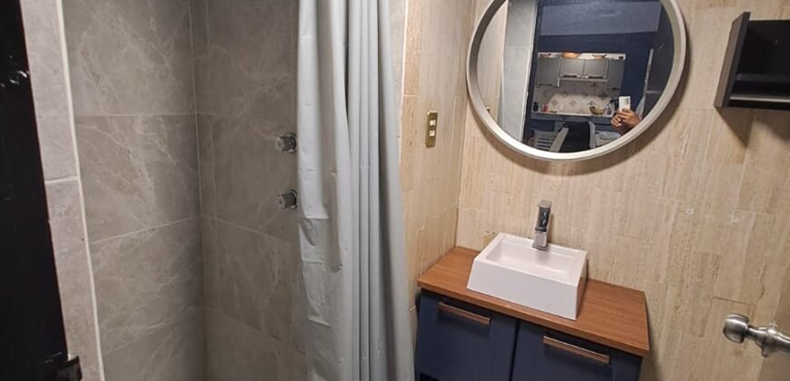 Venta Departamento Recien Remodelado en Residencial