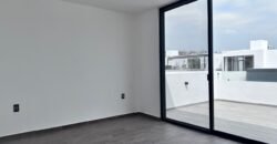 Casa en venta en Zapopan Norte, Coto Cerezo Valle imperial
