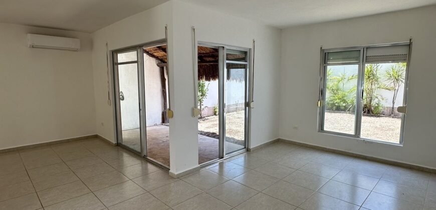 Casa en venta en Gran San Pedro Cholul con terraza y jardín amplio