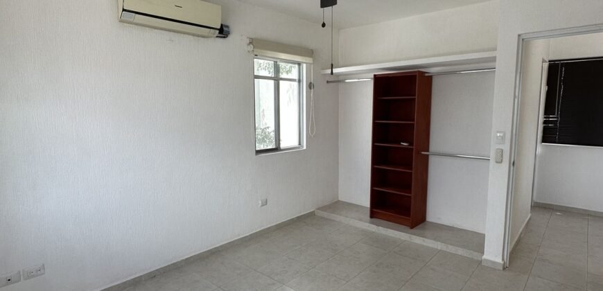 Casas en renta en Gran San Pedro Cholul de tres habitaciones