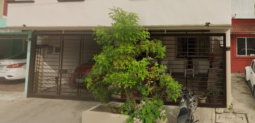 Casa en venta de 180 m2 de construcción!! en Calle Geranios, Fracc. Blancas Mariposas, Villahermosa, Tab. ¡La oportunidad que estabas esperando dentro de la ciudad! por $2,390,000