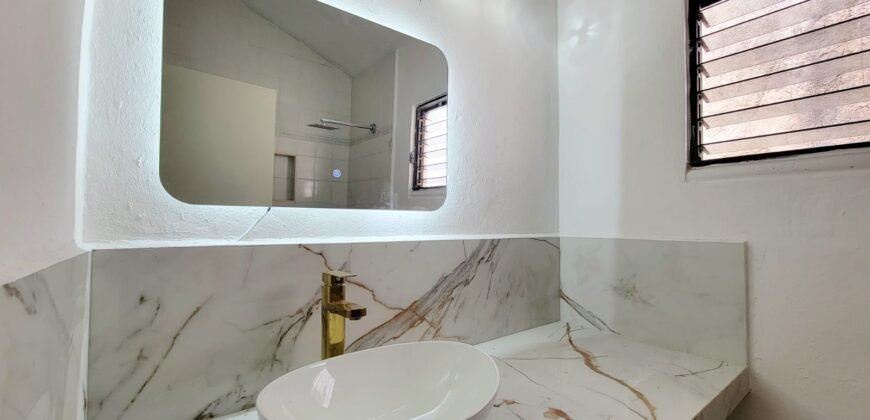 HERMOSA CASA EN SM 51