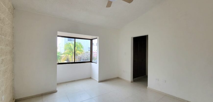 HERMOSA CASA EN SM 51