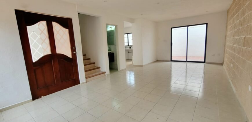 HERMOSA CASA EN SM 51