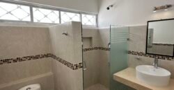 Casa en venta en Gran San Pedro Cholul con terraza y jardín amplio