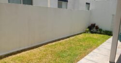 Casa en Venta de 4 niveles en Cumbres Madeira Sector Alpes