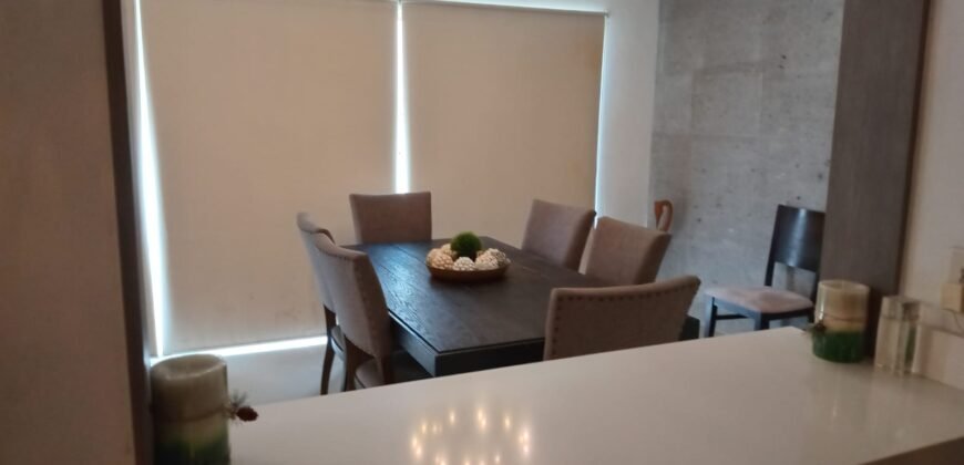 Casa en Venta de 4 niveles en Cumbres Madeira Sector Alpes