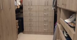 Casa en Venta de 4 niveles en Cumbres Madeira Sector Alpes