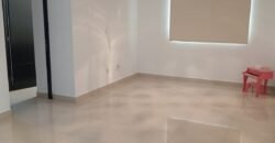 Casa en Venta de 4 niveles en Cumbres Madeira Sector Alpes