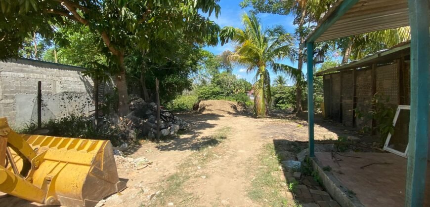 Terreno amplio con palapa y casa/oficina en venta, 1,542.61 mt2!! 🚨 Gran oportunidad!!!, Carr. 20 de Nov. S/N Sabina, Vhsa, Tab. 🏠 $6,170,000