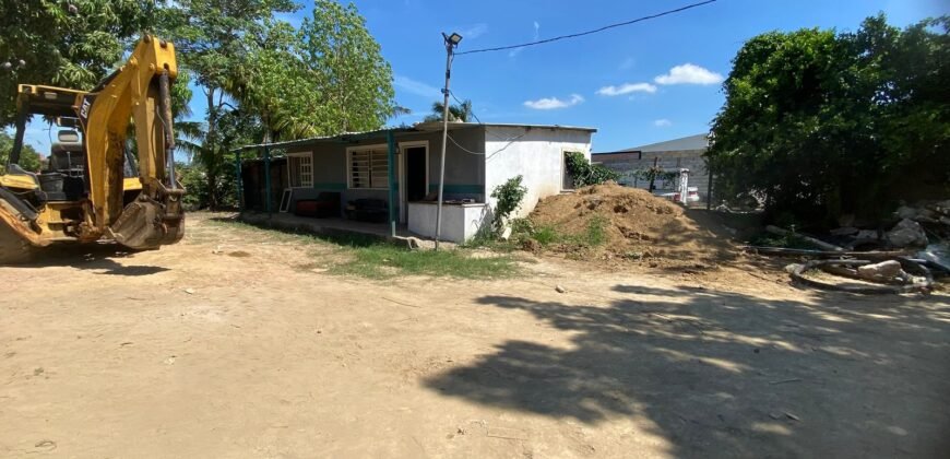Terreno amplio con palapa y casa/oficina en venta, 1,542.61 mt2!! 🚨 Gran oportunidad!!!, Carr. 20 de Nov. S/N Sabina, Vhsa, Tab. 🏠 $6,170,000