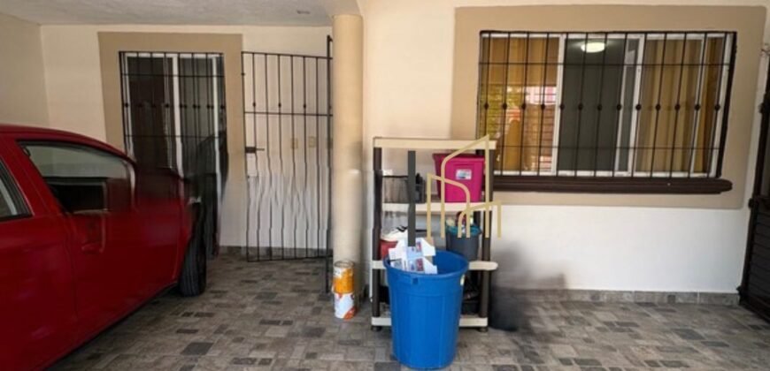 Casa en venta de 180 m2 de construcción!! en Calle Geranios, Fracc. Blancas Mariposas, Villahermosa, Tab. ¡La oportunidad que estabas esperando dentro de la ciudad! por $2,390,000