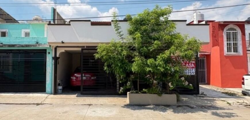 Casa en venta de 180 m2 de construcción!! en Calle Geranios, Fracc. Blancas Mariposas, Villahermosa, Tab. ¡La oportunidad que estabas esperando dentro de la ciudad! por $2,390,000