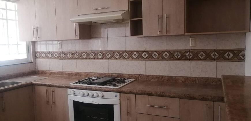 Renta Hermosa Casa de 4 hab cerca de Zona Industrial y Centro