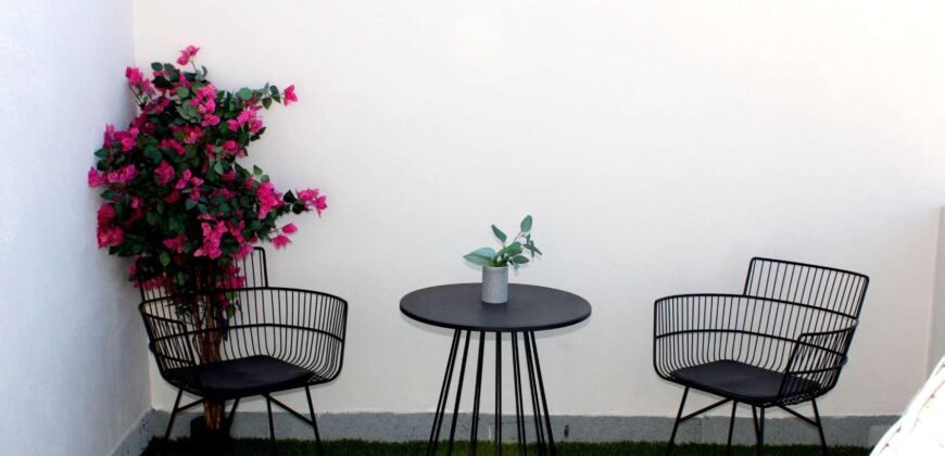 Casa Ibiza Residencial: Tu Hogar Céntrico con Estilo