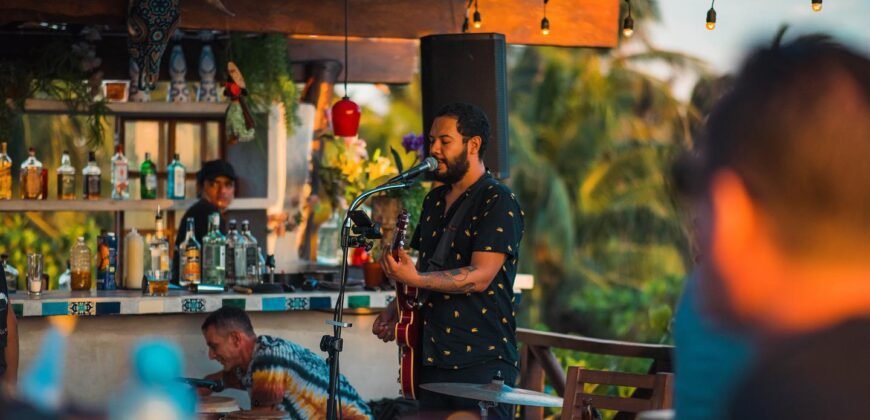 Terreno con Vocación Hotel, Casa o Comercial