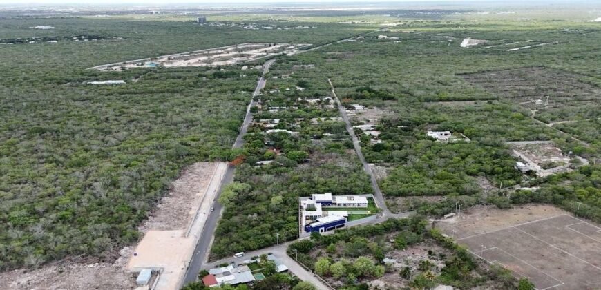 Terreno Comercial o para departamentos en Zona Country