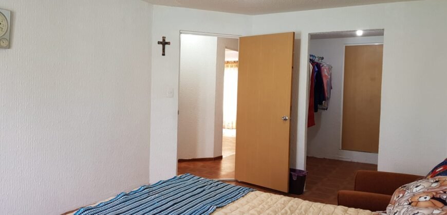 Venta Casa sobre calle.