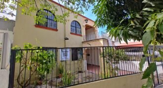 CASA EN VENTA EN JARDINES ALCALDE – GUADALAJARA
