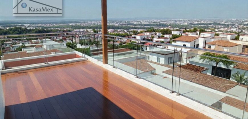 Acogedora Casa, Transito Local, Enorme Potencial, Altísima Plusvalía, Zona Muy Segura. MAGNIFICO PRECIO