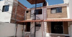 Acogedora Casa, Transito Local, Enorme Potencial, Altísima Plusvalía, Zona Muy Segura. MAGNIFICO PRECIO