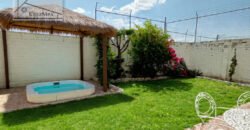 Acogedora Casa, Transito Local, Enorme Potencial, Altísima Plusvalía, Zona Muy Segura. MAGNIFICO PRECIO