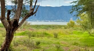 Fixer Upper, San Cristóbal Lakefront
