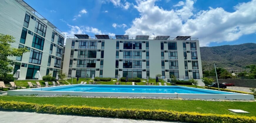 Lago Luna, Lake Views 2406