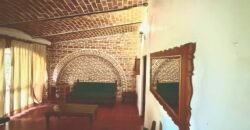 Fixer Upper, San Cristóbal Lakefront