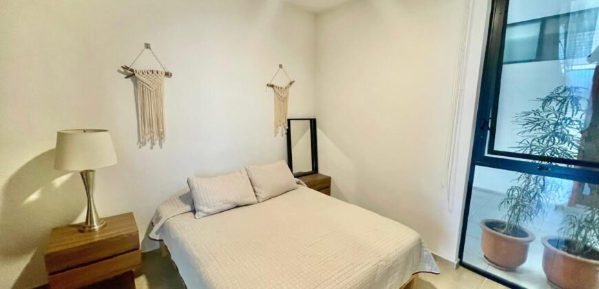 Lago Luna, Lake Views 2406