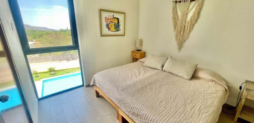 Lago Luna, Lake Views 2406