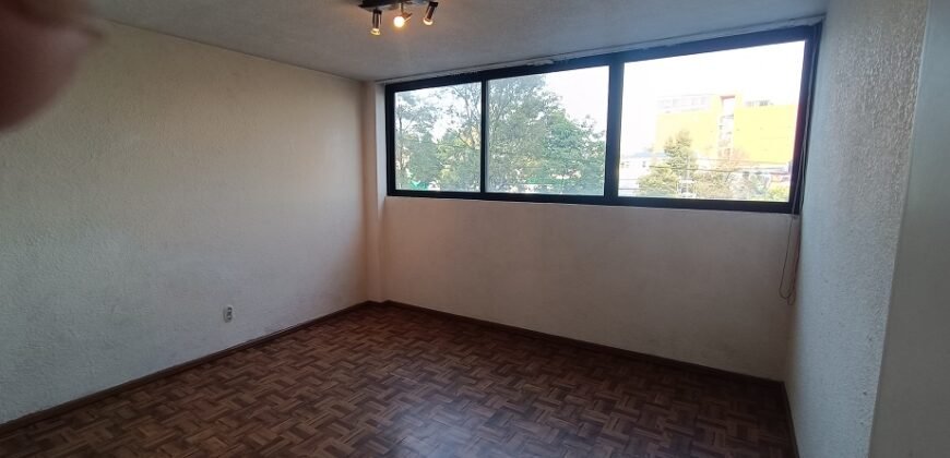 Departamento amplio de 86 m. en VENTA, dos recamaras, un baño, un estacionamiento, Col. Xotepingo, Coyoacan, cdmx