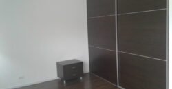 SE RENTA MODERNA CASA EN PROYECTO PRIVADO CON ACCESO CONTROLADO CENTRICAMENTO UBICADA A SOLO 5 MIN. DE LA ZONA RÍO, GARITA DE SAN ISIDRO, PLAZAS COMERCIALES, COLEGIOS, RESTAURANTES, BANCOS, HOTELES GIMNASIOS Y MÁS.