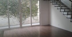 SE RENTA MODERNA CASA EN PROYECTO PRIVADO CON ACCESO CONTROLADO CENTRICAMENTO UBICADA A SOLO 5 MIN. DE LA ZONA RÍO, GARITA DE SAN ISIDRO, PLAZAS COMERCIALES, COLEGIOS, RESTAURANTES, BANCOS, HOTELES GIMNASIOS Y MÁS.