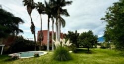 Fixer Upper, San Cristóbal Lakefront