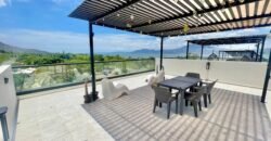 Lago Luna, Lake Views 2406