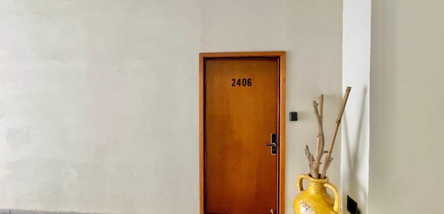 Lago Luna, Lake Views 2406